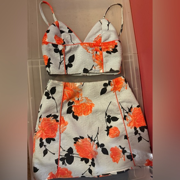 MINKPINK Dresses & Skirts - Topshop Floral Spaghetti-Strap crop top and skirt set